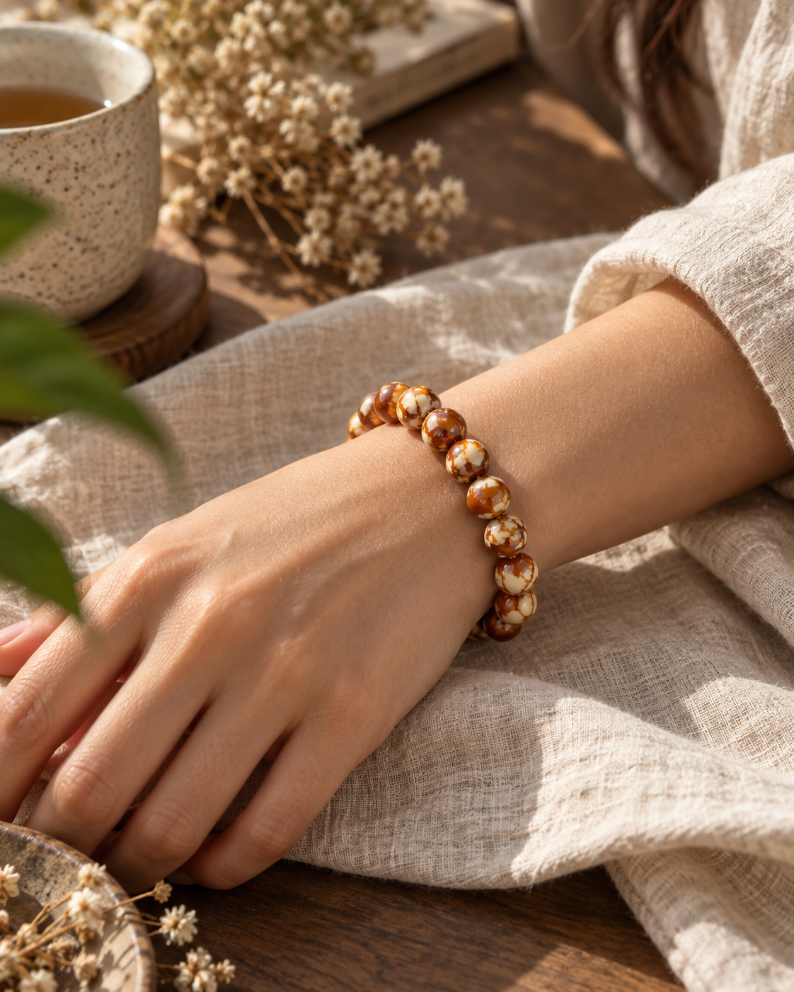 Ivory Amber Resin Bead Bracelet